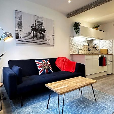 Kensington Studio Hosted By Airoperate Near Notting Hill - 1 Double Bed , 1 Sofa Bed, Ground Floor Apartment Via Private Entrance London Bagian luar foto