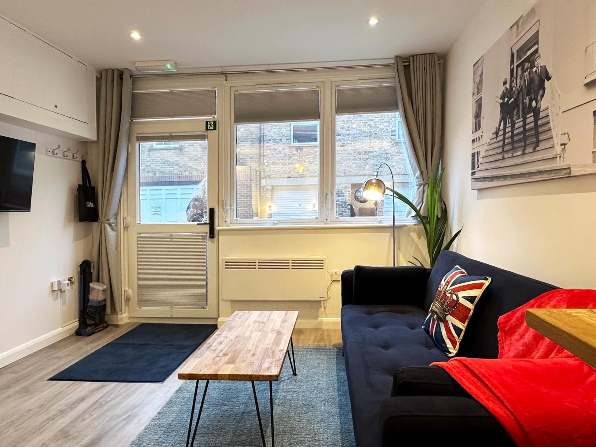 Kensington Studio Hosted By Airoperate Near Notting Hill - 1 Double Bed , 1 Sofa Bed, Ground Floor Apartment Via Private Entrance London Bagian luar foto