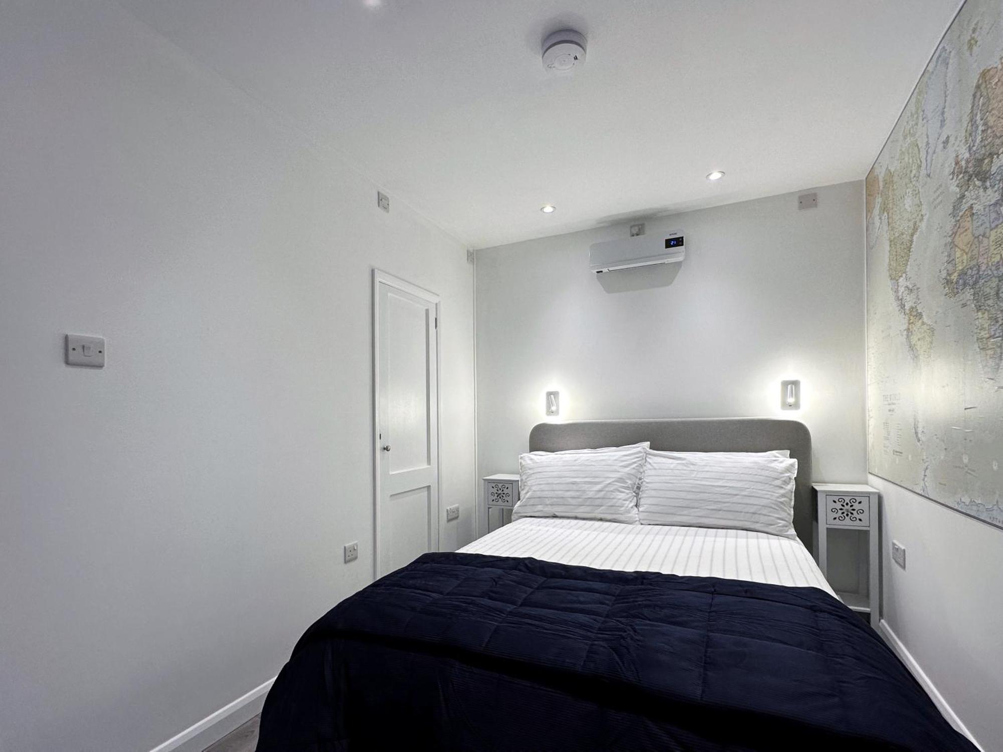 Kensington Studio Hosted By Airoperate Near Notting Hill - 1 Double Bed , 1 Sofa Bed, Ground Floor Apartment Via Private Entrance London Bagian luar foto