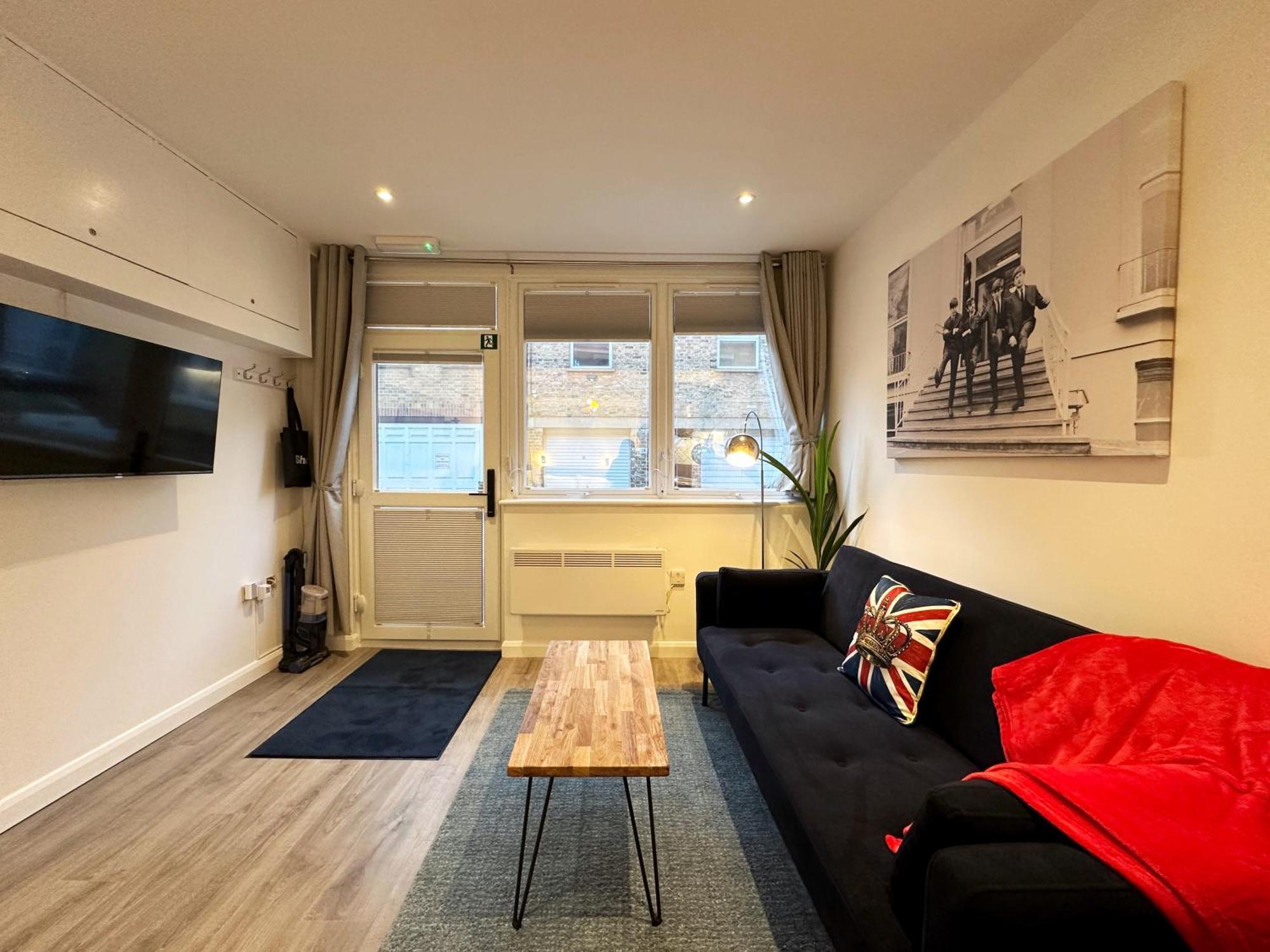 Kensington Studio Hosted By Airoperate Near Notting Hill - 1 Double Bed , 1 Sofa Bed, Ground Floor Apartment Via Private Entrance London Bagian luar foto