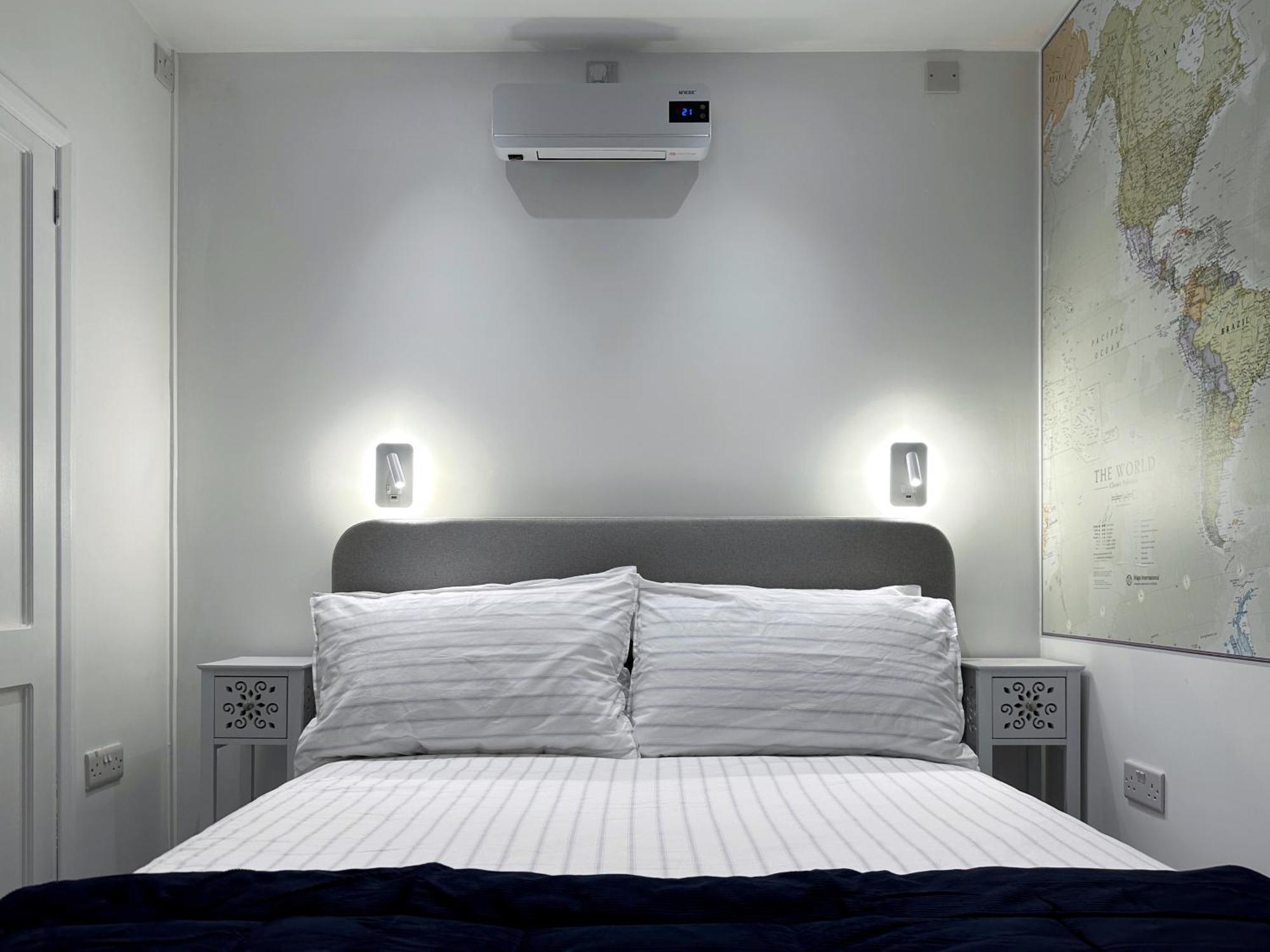 Kensington Studio Hosted By Airoperate Near Notting Hill - 1 Double Bed , 1 Sofa Bed, Ground Floor Apartment Via Private Entrance London Bagian luar foto
