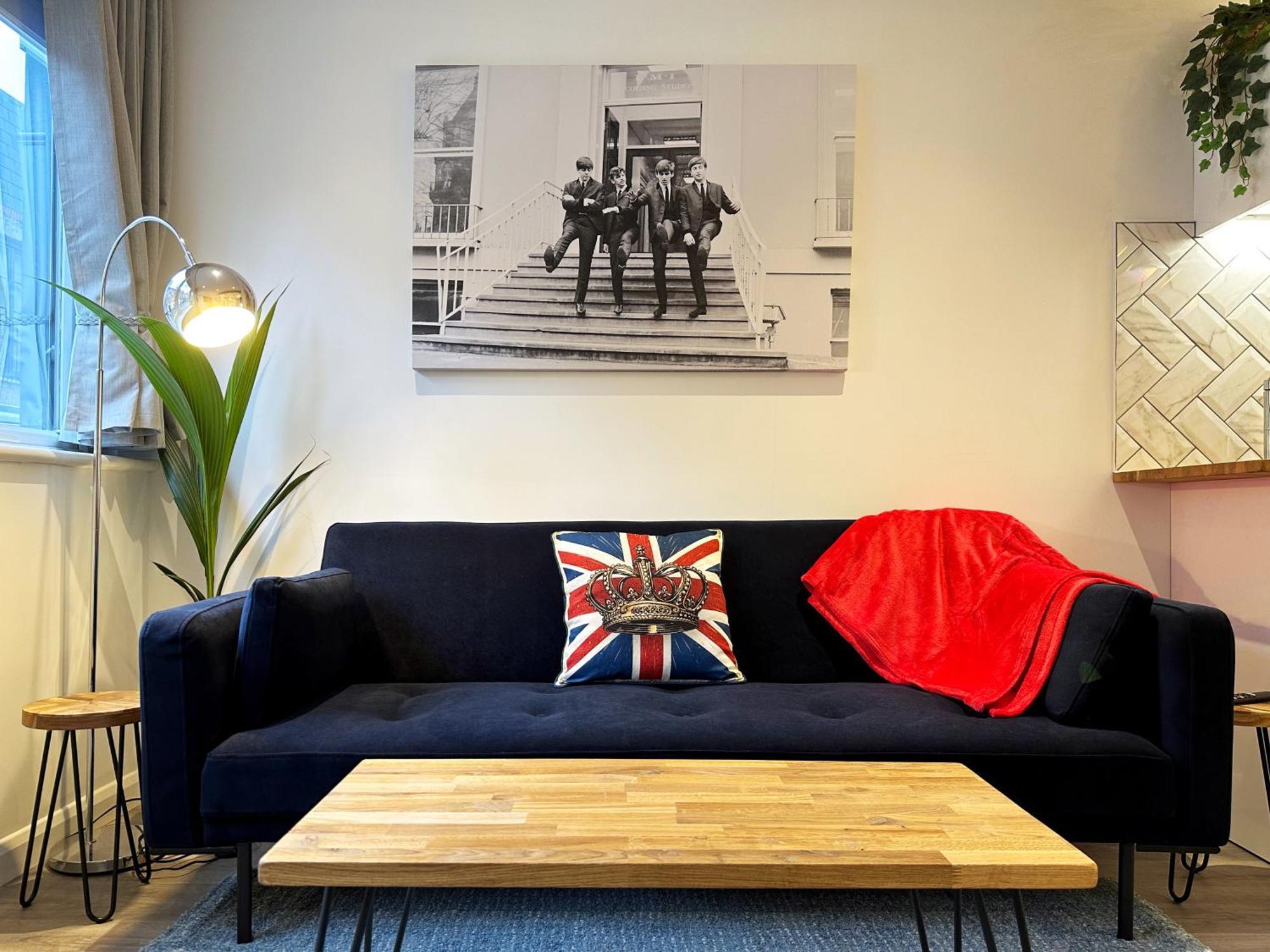 Kensington Studio Hosted By Airoperate Near Notting Hill - 1 Double Bed , 1 Sofa Bed, Ground Floor Apartment Via Private Entrance London Bagian luar foto